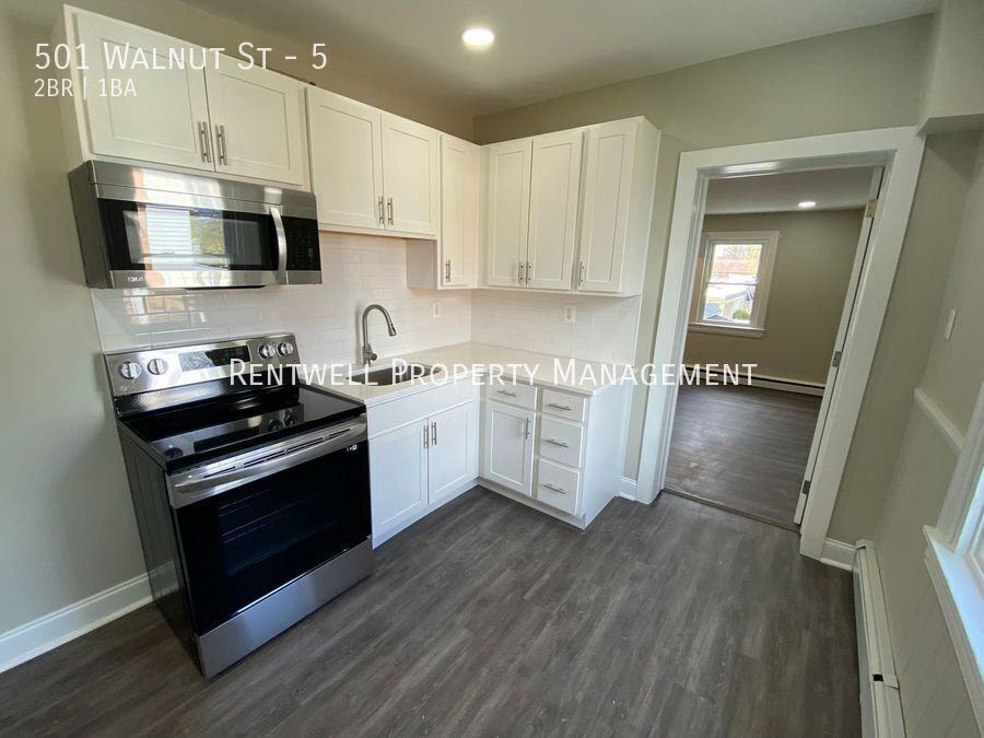 501 Walnut St #5 - Photo 3 of 15