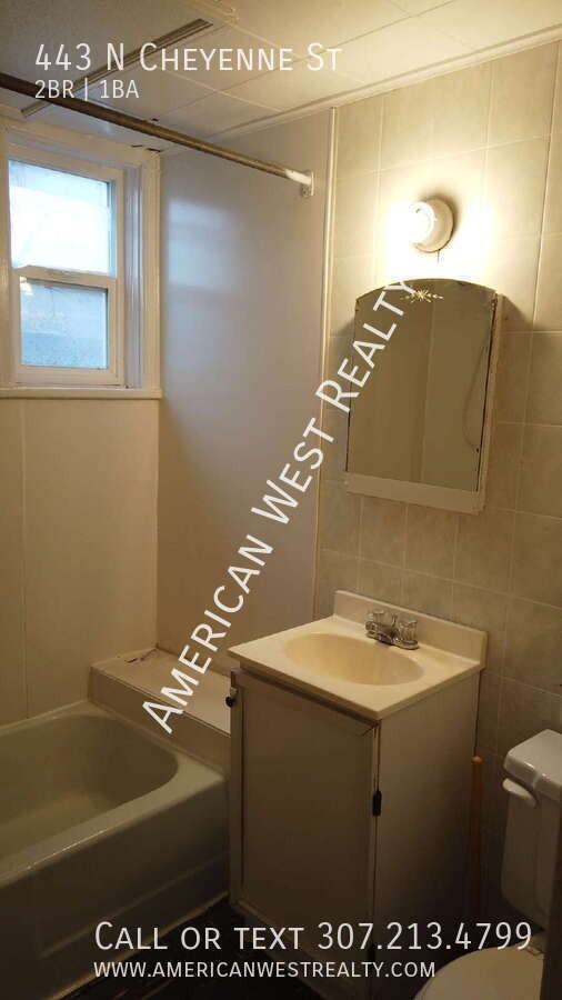 443 N Cheyenne St - Photo 4 of 6