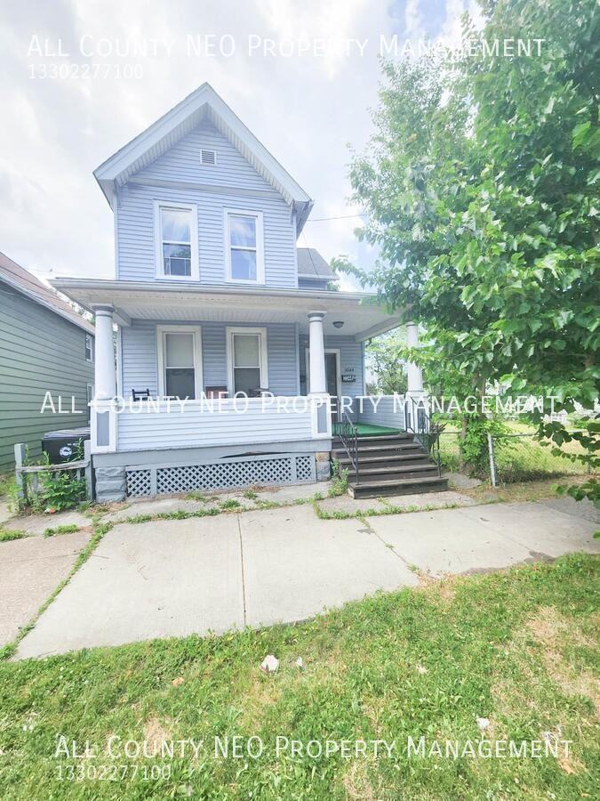 2044 W 44th St