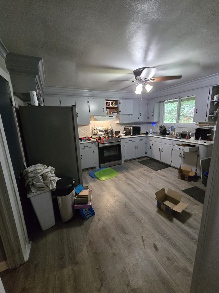 1200 S Main St #1 - Photo 7 of 8