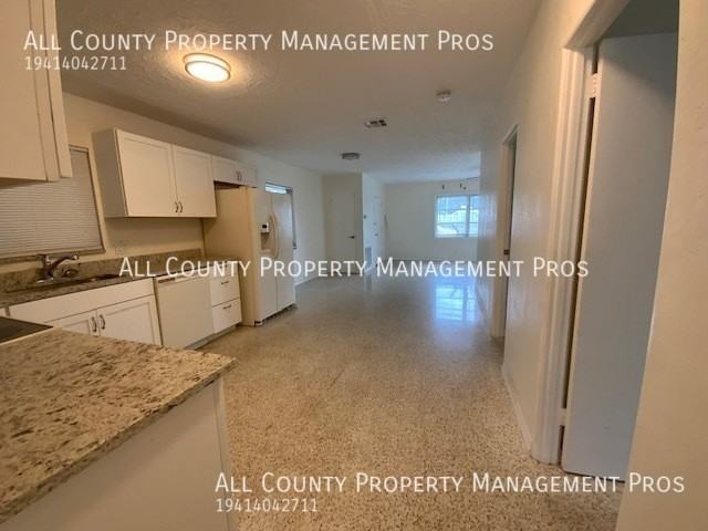 2815 Homasassa Rd - Photo 3 of 13