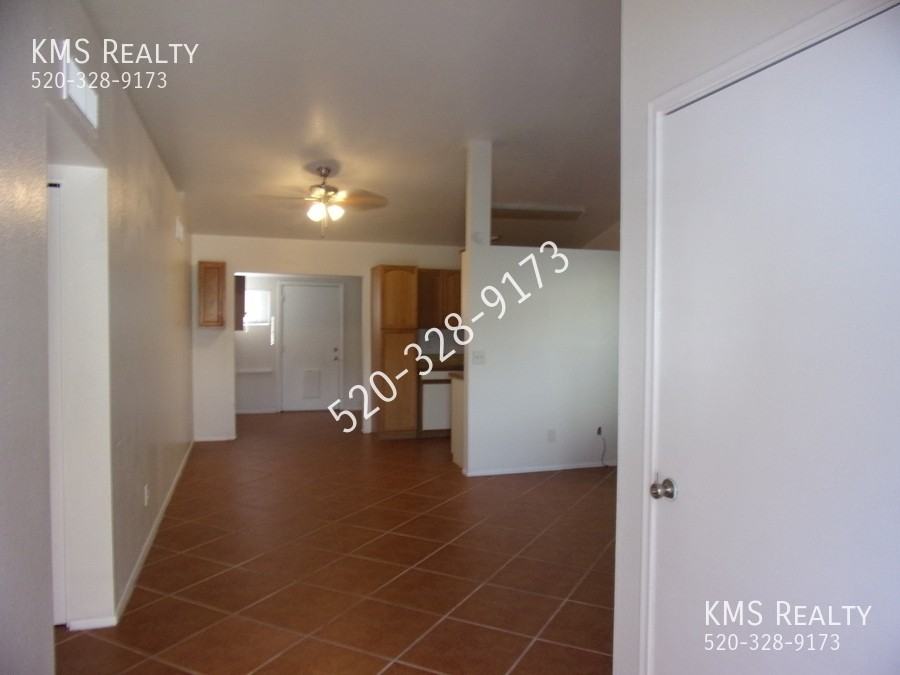 9961 E Skyward Way - Photo 4 of 32