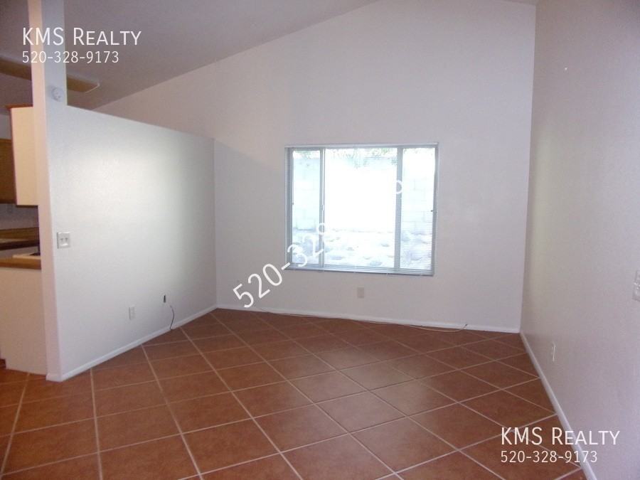 9961 E Skyward Way - Photo 6 of 32