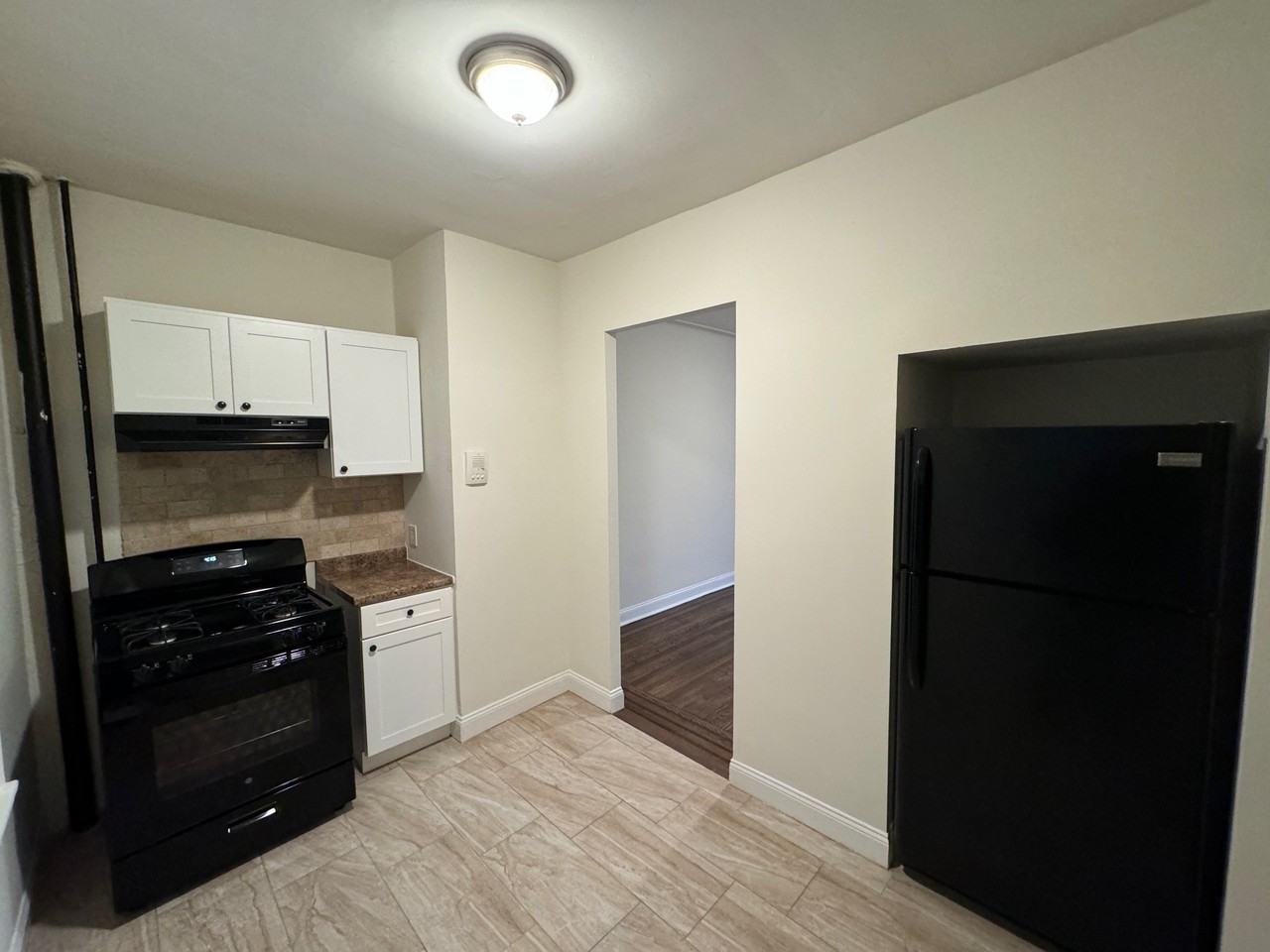 100 75th St #5 - Photo 5 of 7