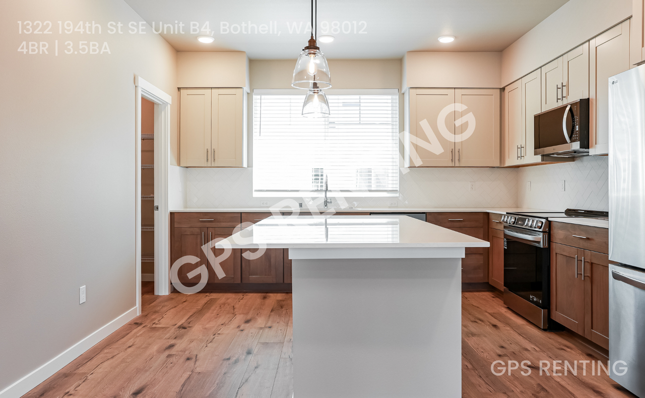1322 194th St Se #B4 - Photo 5 of 14