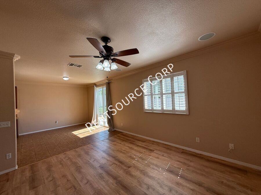 1311 Ponderosa Dr - Photo 5 of 31