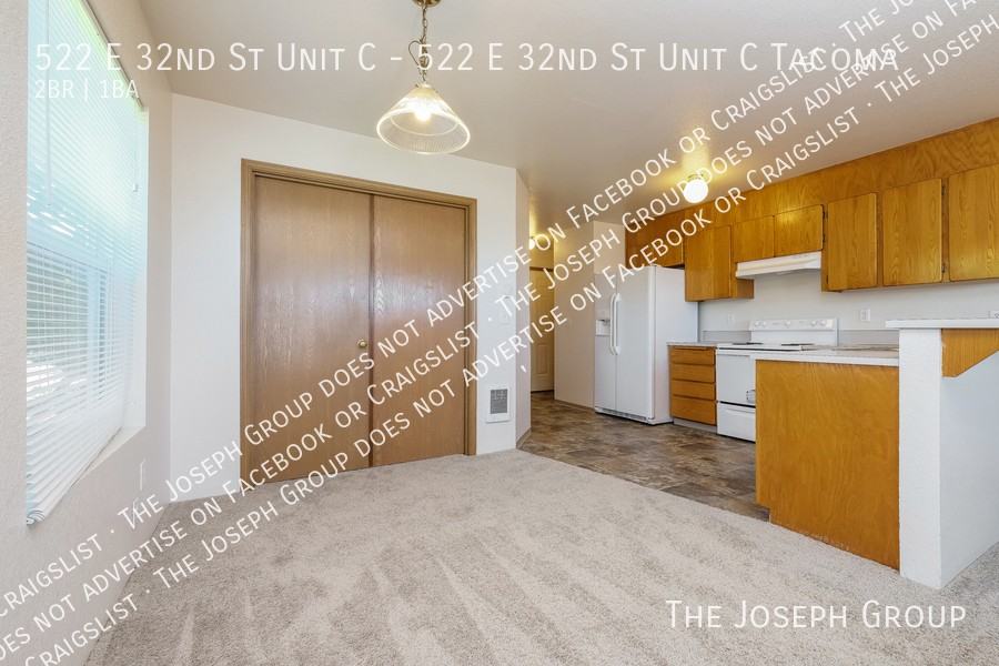 522 E 32nd St Apt C - Photo 5 of 22