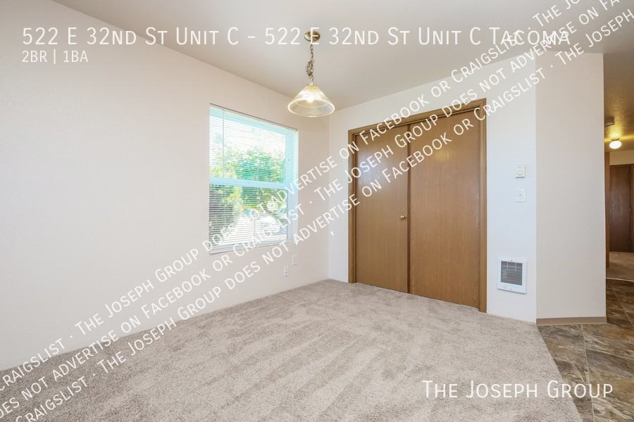 522 E 32nd St Apt C - Photo 6 of 22