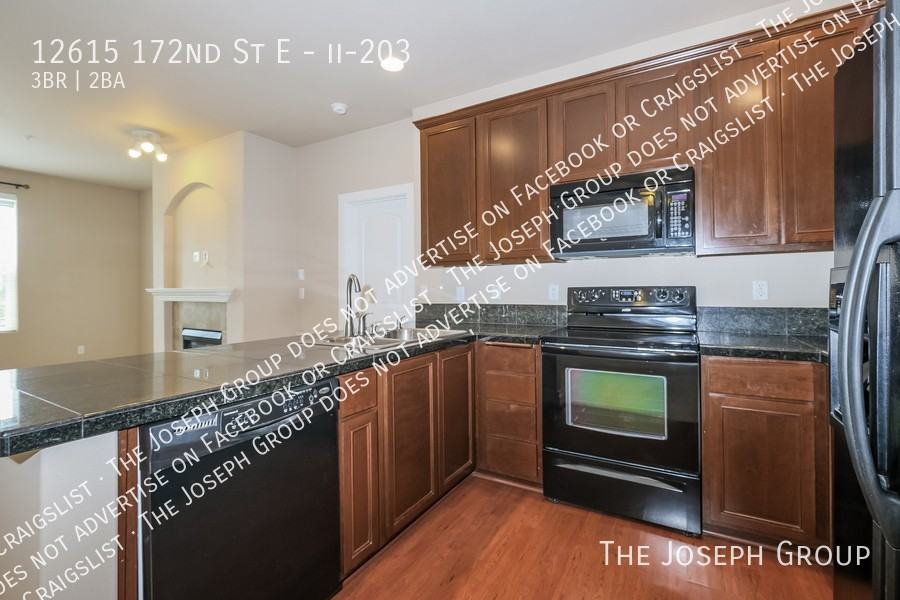 12615 172nd St E - Photo 6 of 22