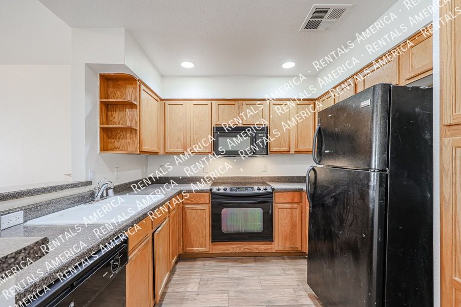 1716 W Cortez St #248 - Photo 6 of 20