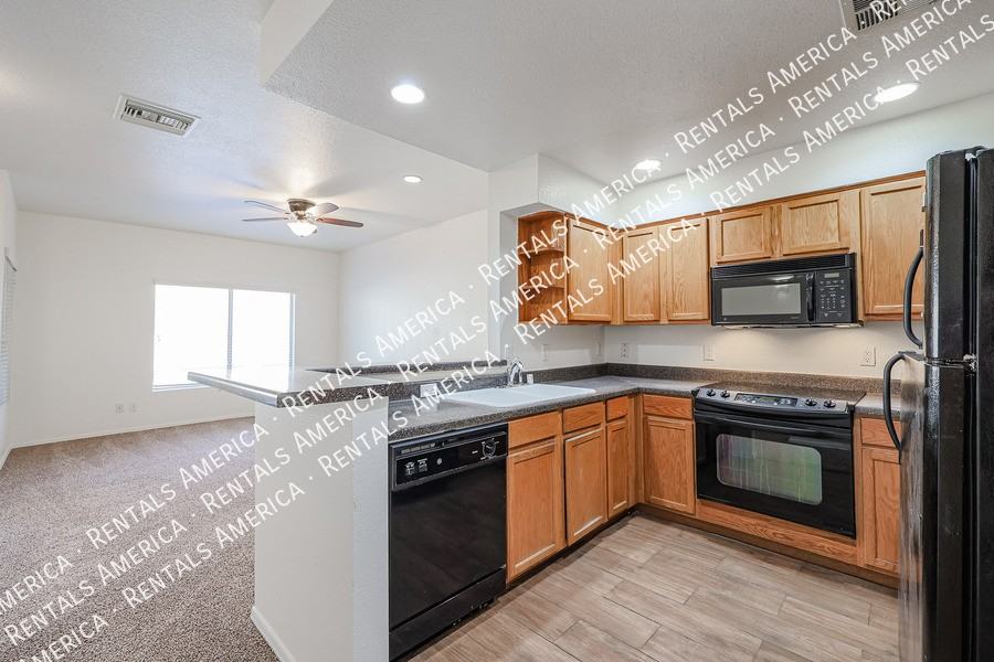 1716 W Cortez St #248 - Photo 7 of 20