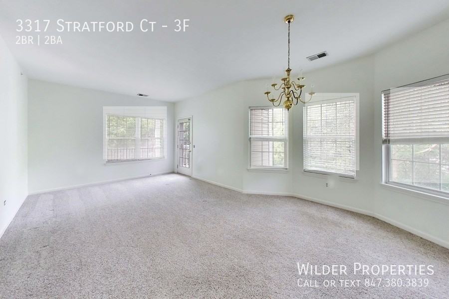 3317 Stratford Ct #3F - Photo 4 of 18