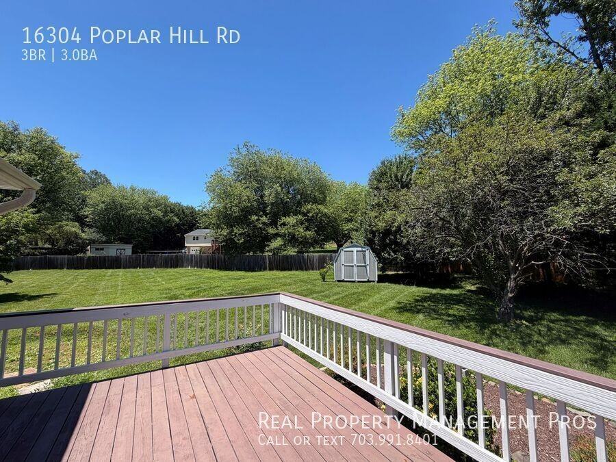 16304 Poplar Hill Rd - Photo 3 of 5