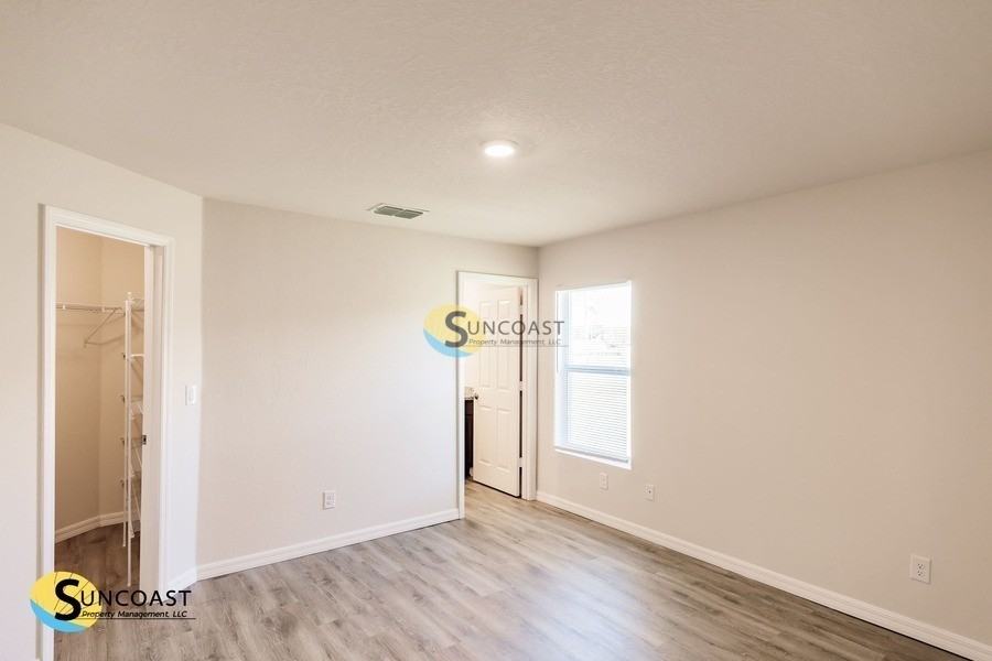 12161 Tetzel Ave - Photo 2 of 16