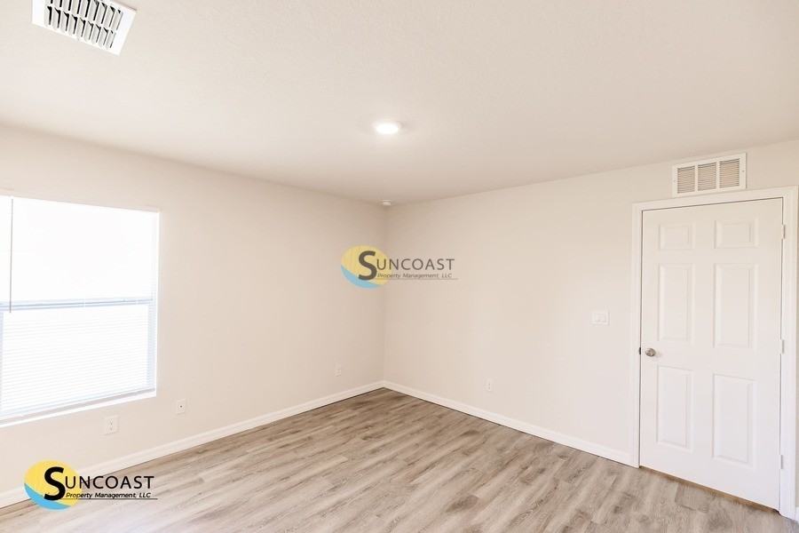 12161 Tetzel Ave - Photo 5 of 16