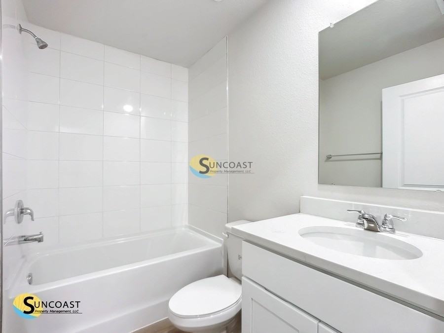 8 Wellwood Ln #B - Photo 7 of 24
