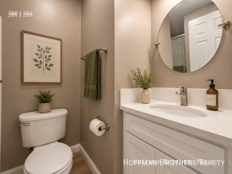 734 W 73rd St - Photo 3 of 5
