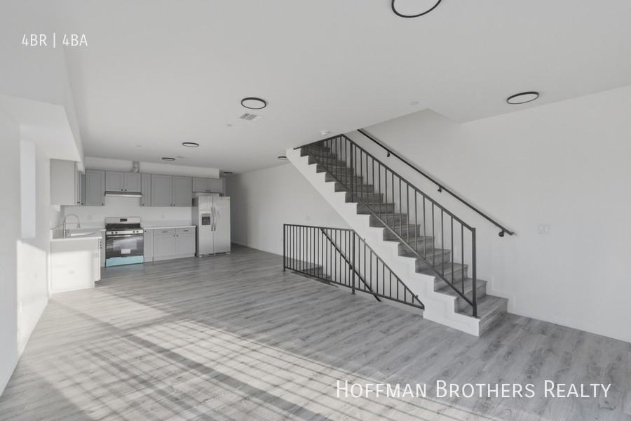6507 Woodley Ave #3 - Photo 4 of 20