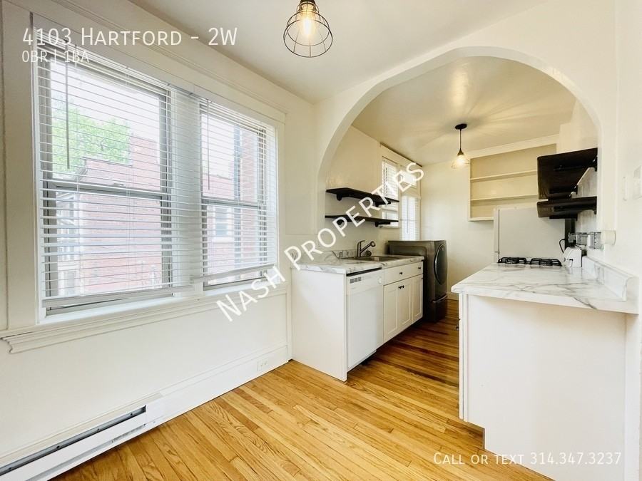 4103 Hartford St #2W - Photo 2 of 6