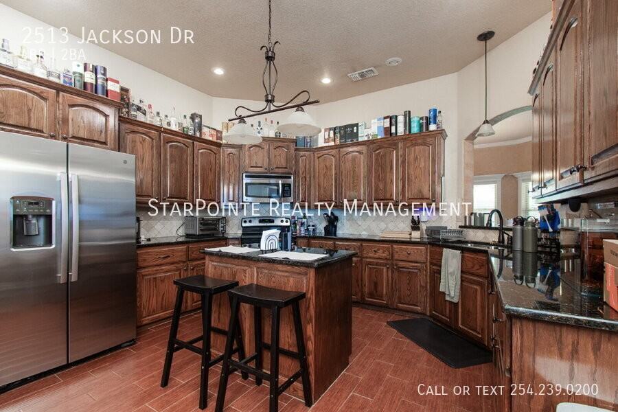 2513 Jackson Dr - Photo 7 of 23
