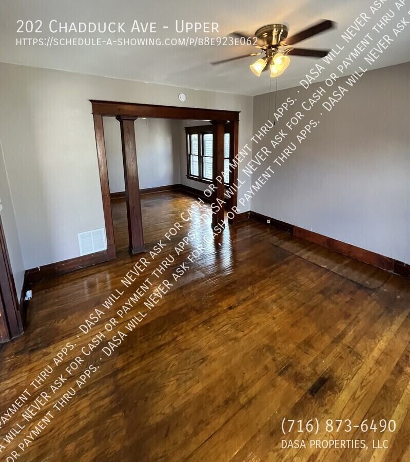 202 Chadduck Ave - Photo 5 of 12