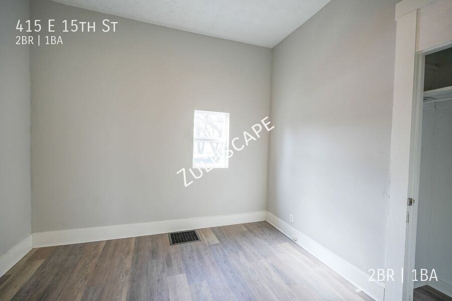 415 E 15th St - Photo 6 of 17