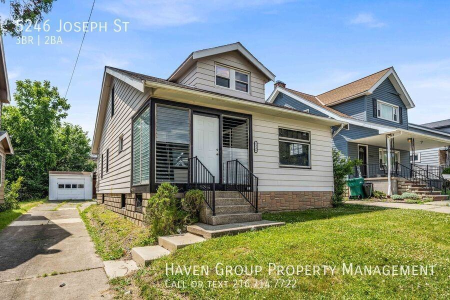 5246 Joseph St - Photo 2 of 25
