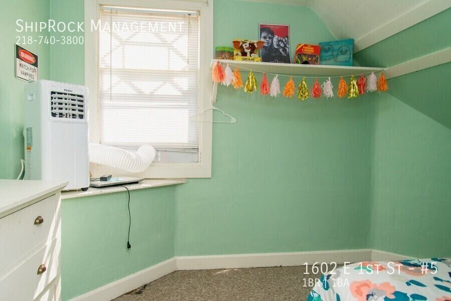 1602 E 1st St #5 - Photo 7 of 14