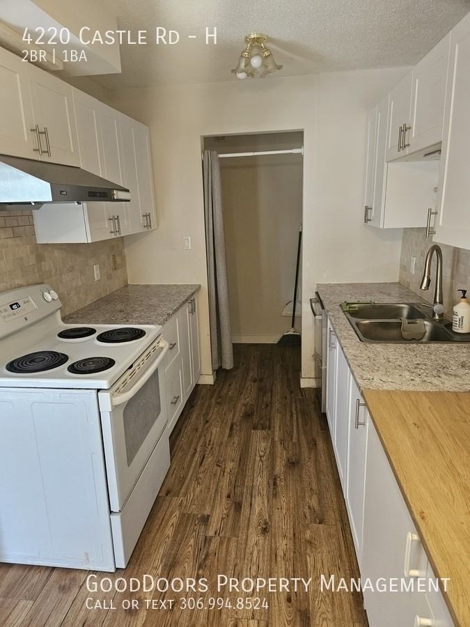 4220 Castle Rd #H - Photo 5 of 12