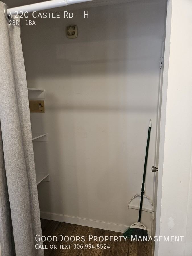 4220 Castle Rd #H - Photo 6 of 12