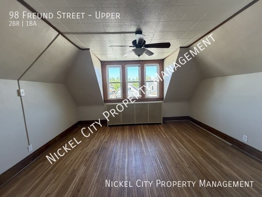 98 Freund St - Photo 5 of 13