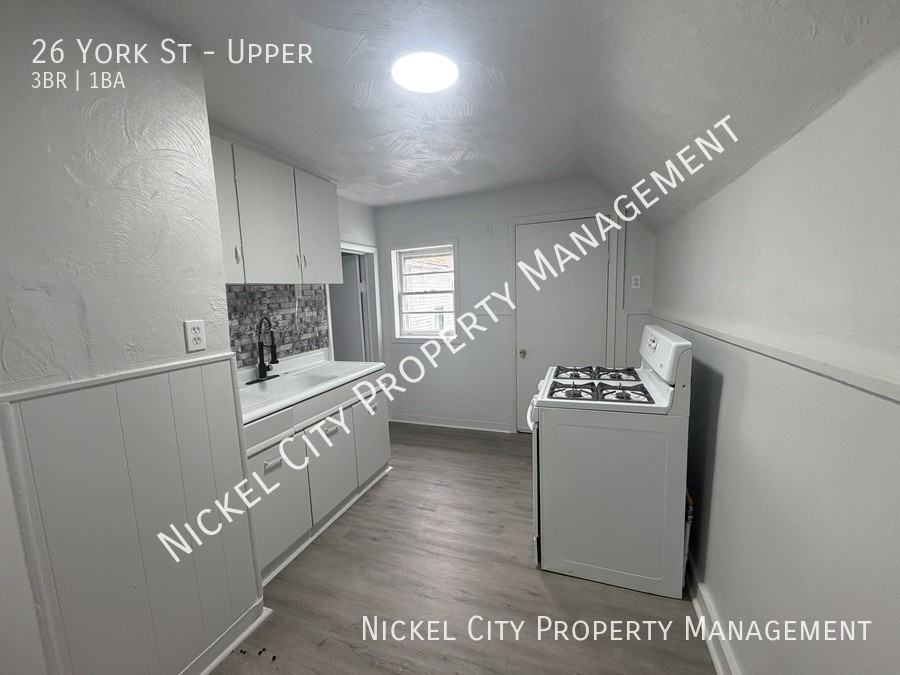 26 York St - Photo 7 of 8