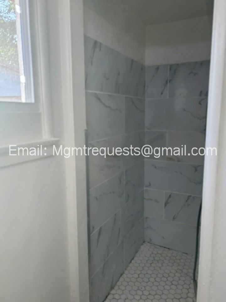 320 East 11th Street, Unit 320 E 11th 1/2 - Photo 6 of 15