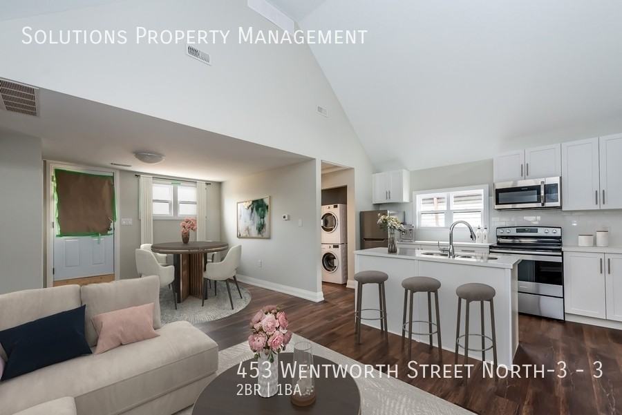 453 Wentworth St N #3 - Photo 3 of 24