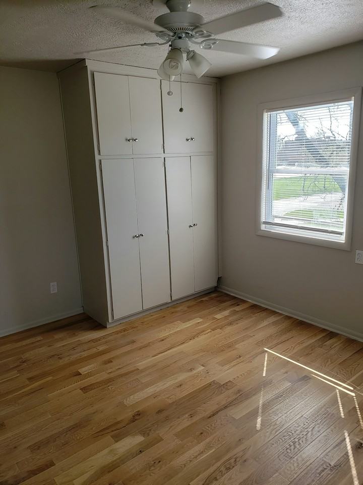 518 Baker Street, Unit 8 - Photo 5 of 6