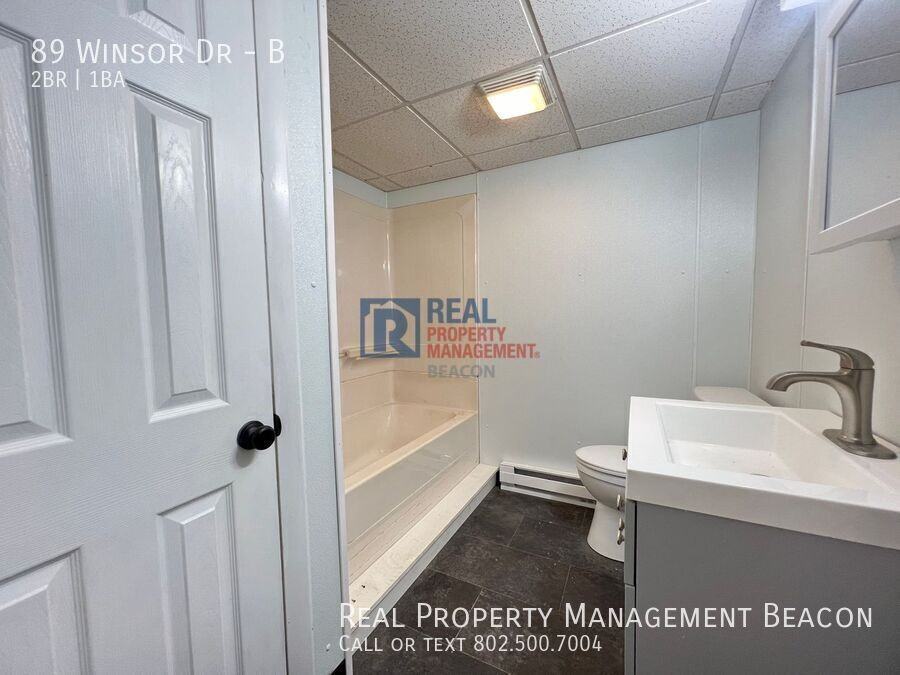 89 Winsor Dr #B - Photo 3 of 10