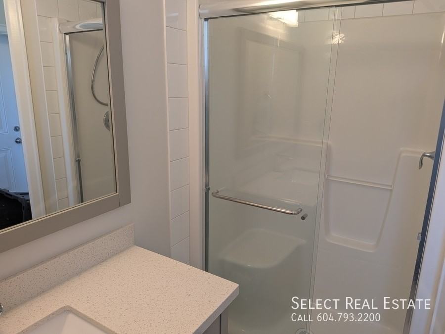6026 Lindeman St #113 - Photo 4 of 35
