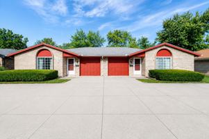 featured image of 206 N Main St