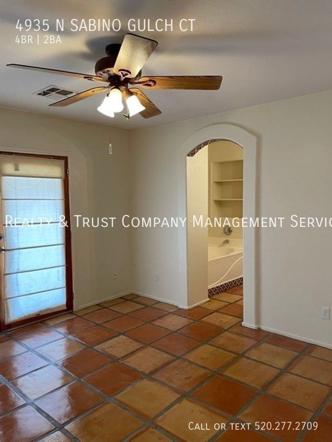 4935 N Sabino Gulch Ct - Photo 6 of 12