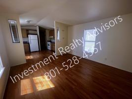 featured image of 421 N 200 W #9