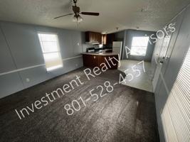 featured image of 421 N 200 W #5