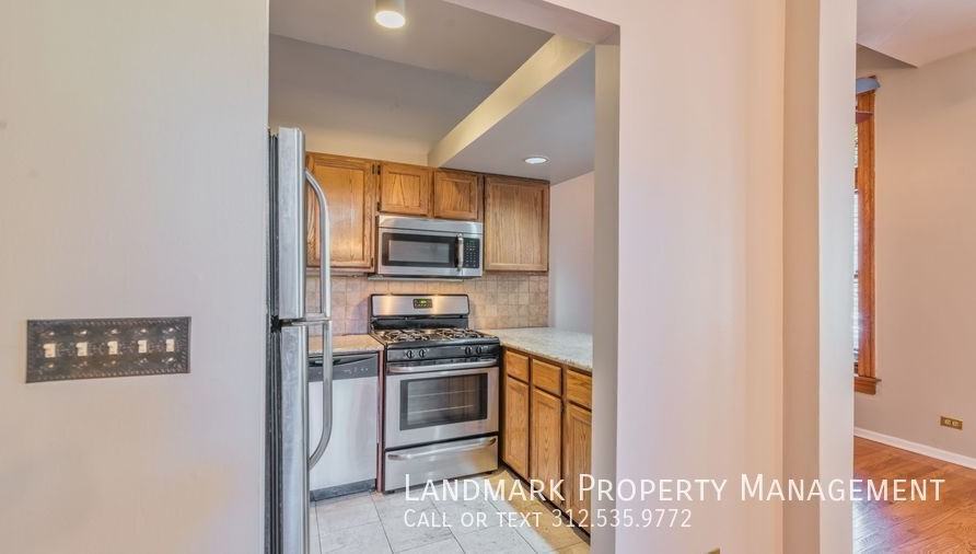 549 W Belden Ave #1FE - Photo 4 of 23