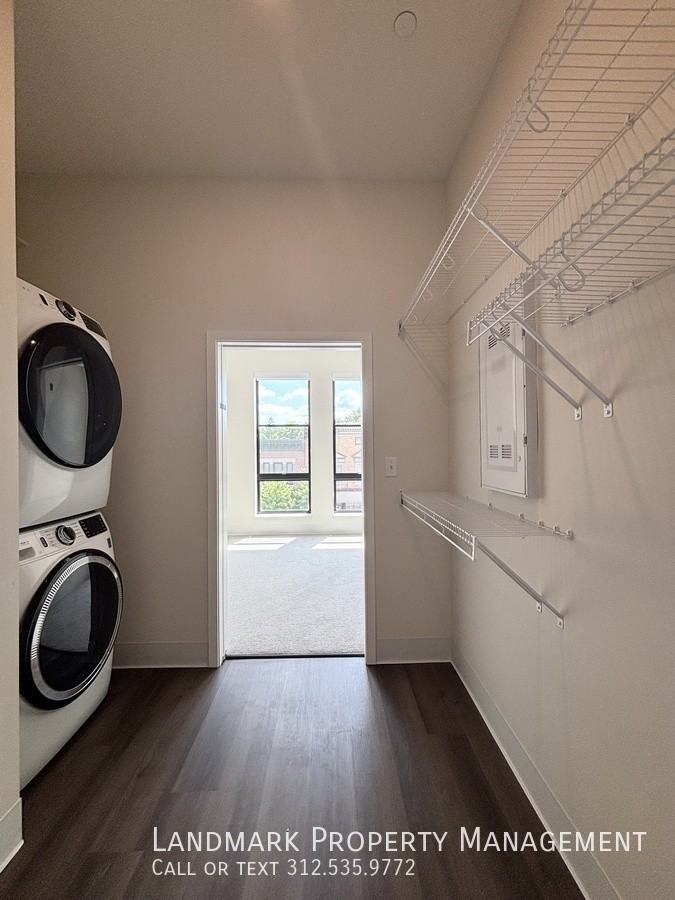 923 S State St #205 - Photo 3 of 7