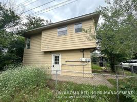 featured image of 422 S 4th St #C
