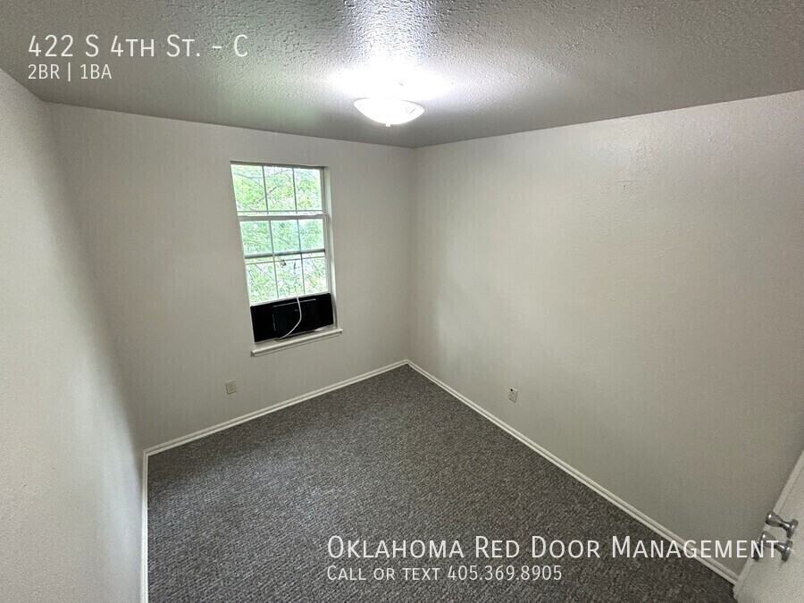 422 S 4th St #C - Photo 4 of 13