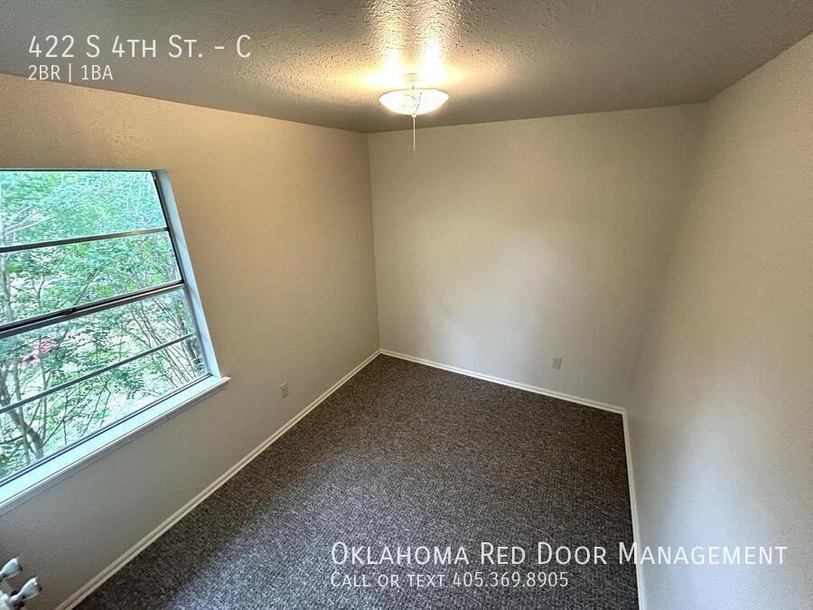 422 S 4th St #C - Photo 5 of 13