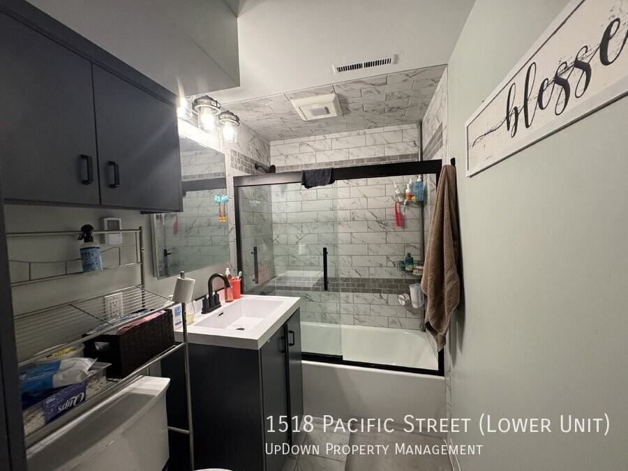 1518 Pacific St - Photo 6 of 19