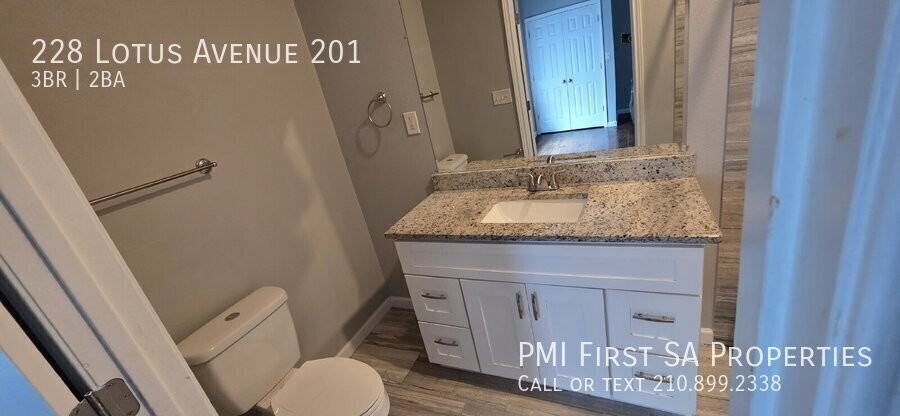 228 Lotus St - Photo 4 of 12