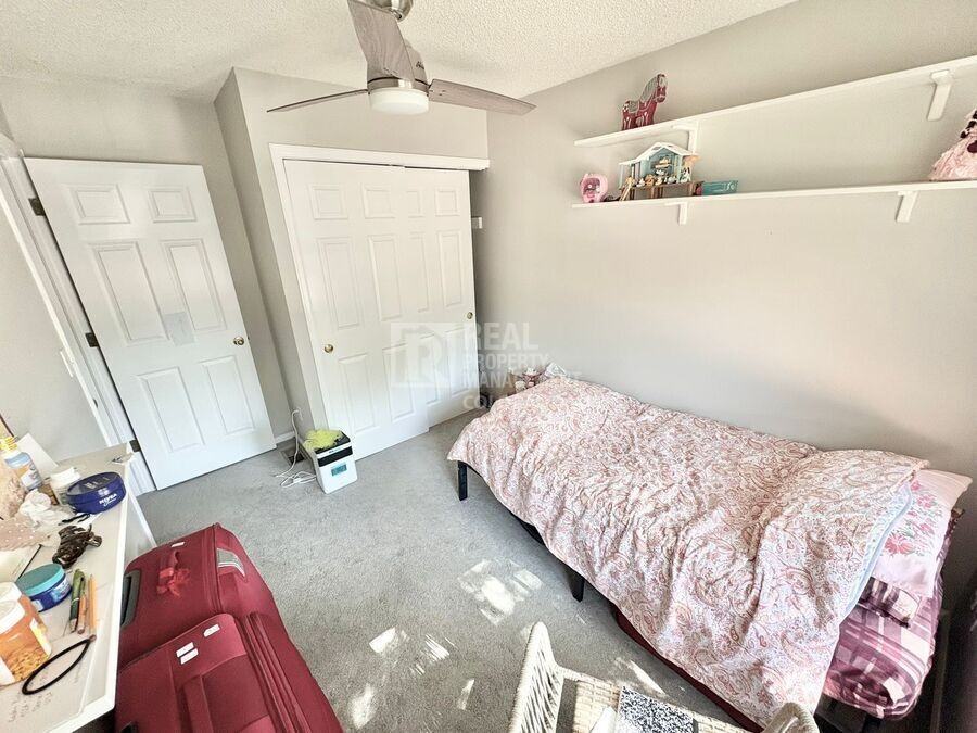 1556 S Spruce St - Photo 6 of 22