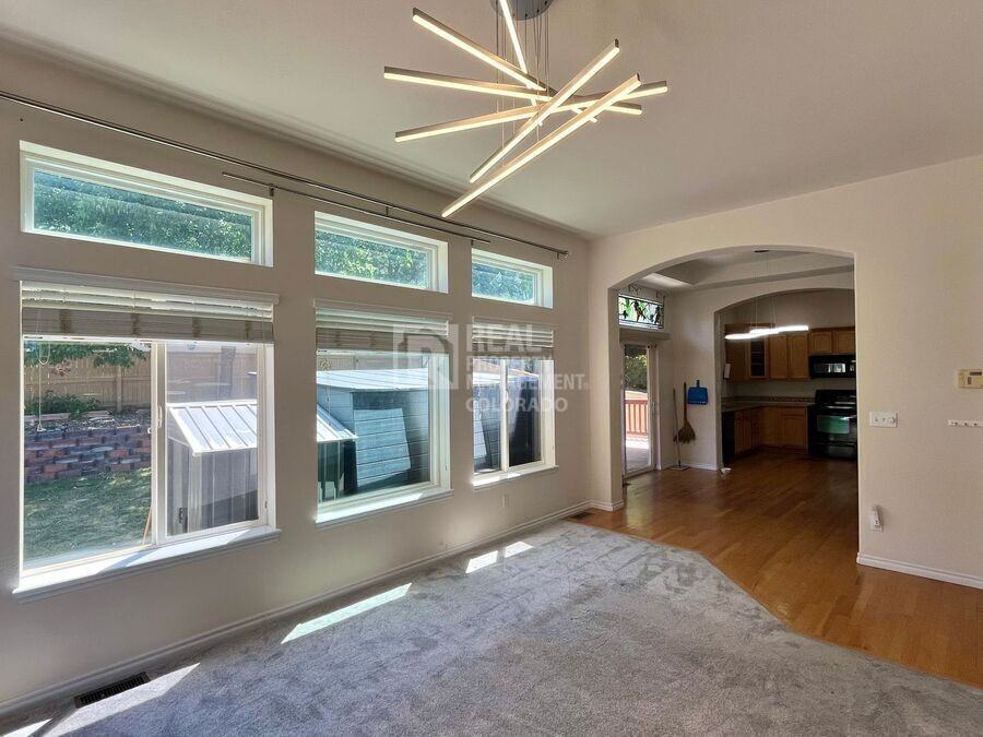 10590 Pearlwood Cir - Photo 5 of 16
